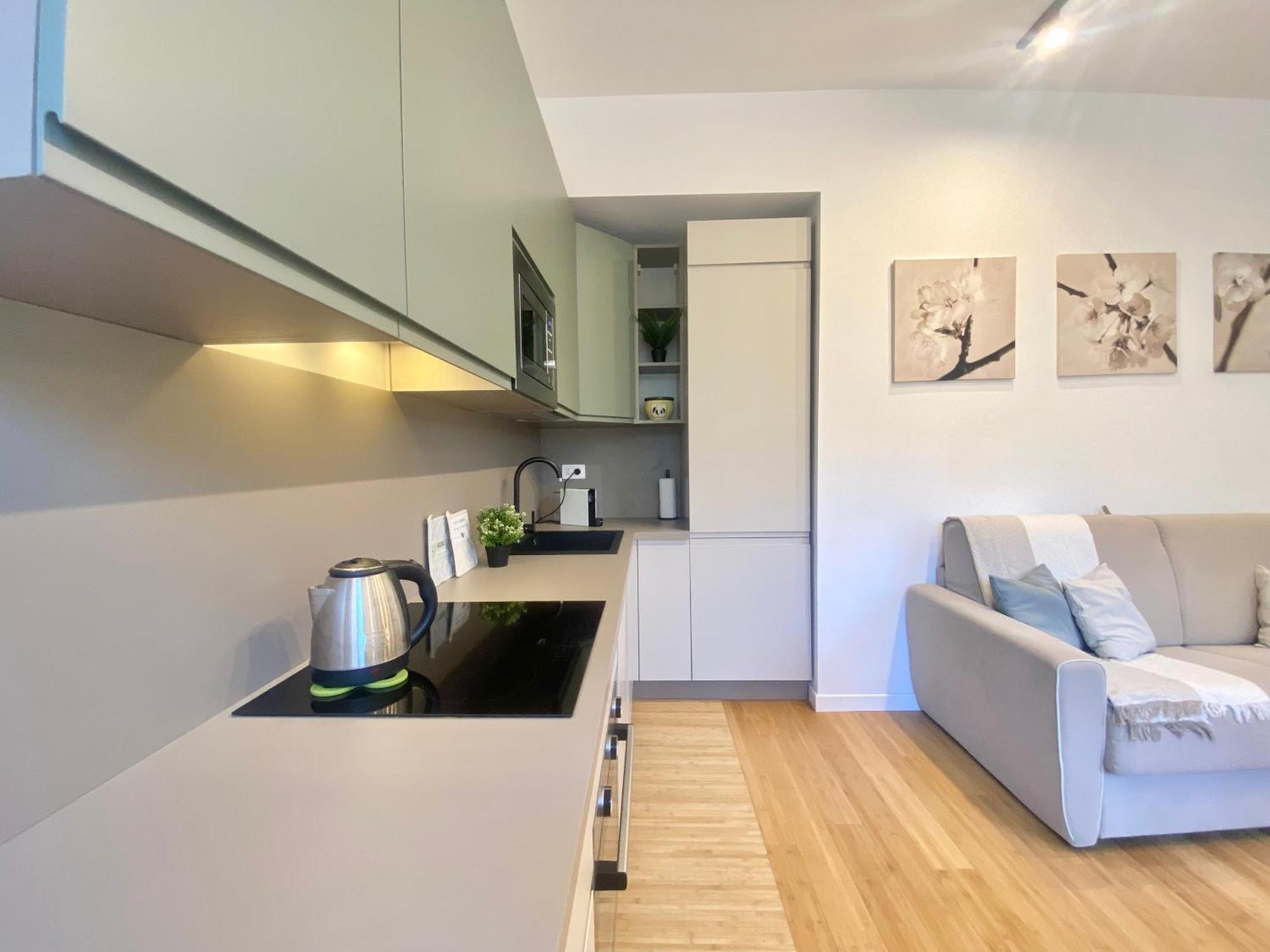 Casaviva - In The Historic Center - Land Apartment Genoa